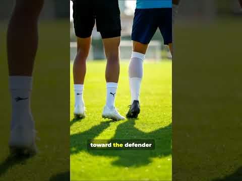 Movement in the Box: The Detail That Changes the Play #football #soccer #soccertraining